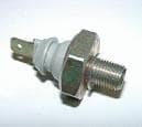 .9 bar Oil Pressure Sender Mounted by the water pump for 2.1l Vanagon